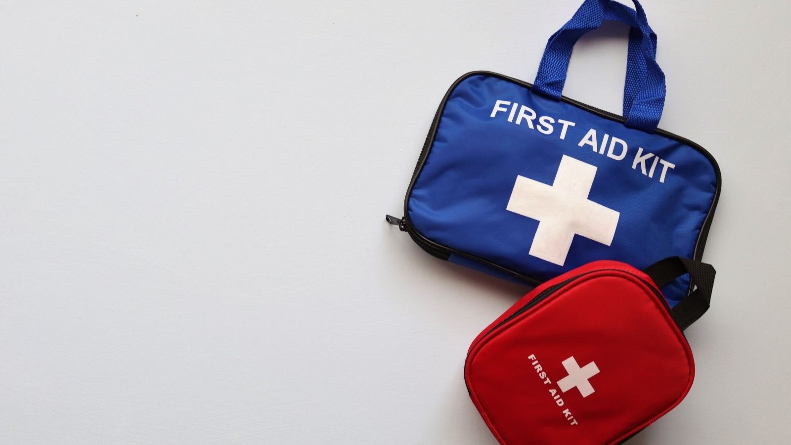 Que contient une trousse de secours 